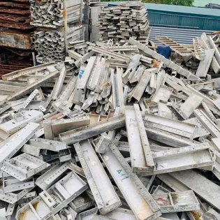 CHUYÊN THU MUA THÉP PHẾ LIỆU GIÁ CAO LONG AN