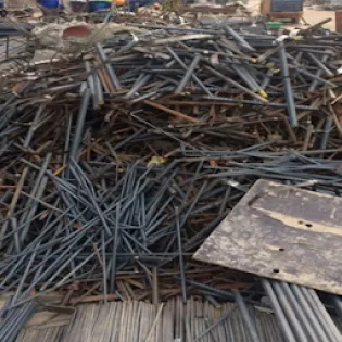 Mua sắt thép phế liệu ở Bình Phước