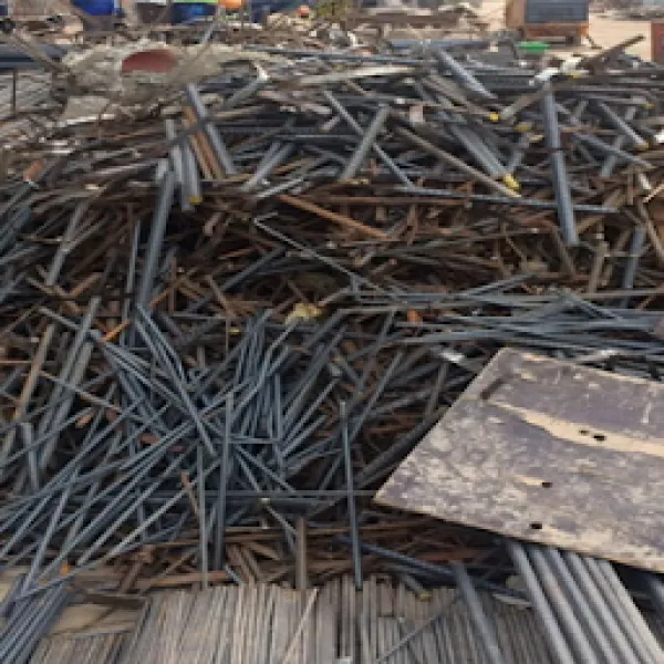 Mua sắt thép phế liệu ở Bình Phước