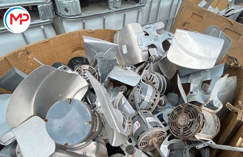 Tại sao giá thu mua inox phế liệu có sự chênh lệch?